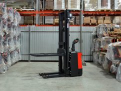 Ремонт и восстановление тяговых аккумуляторов для электрических штабелеров